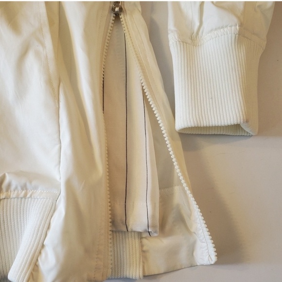 Sosken Studios Marisa Minicucci White Jacket - Picture 6 of 8